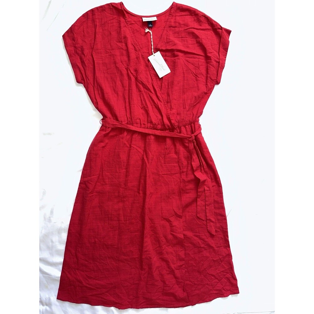 NWT women’s wrap dress universal threads M